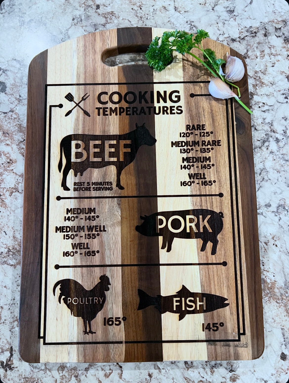 Cutting board - Two tone wood